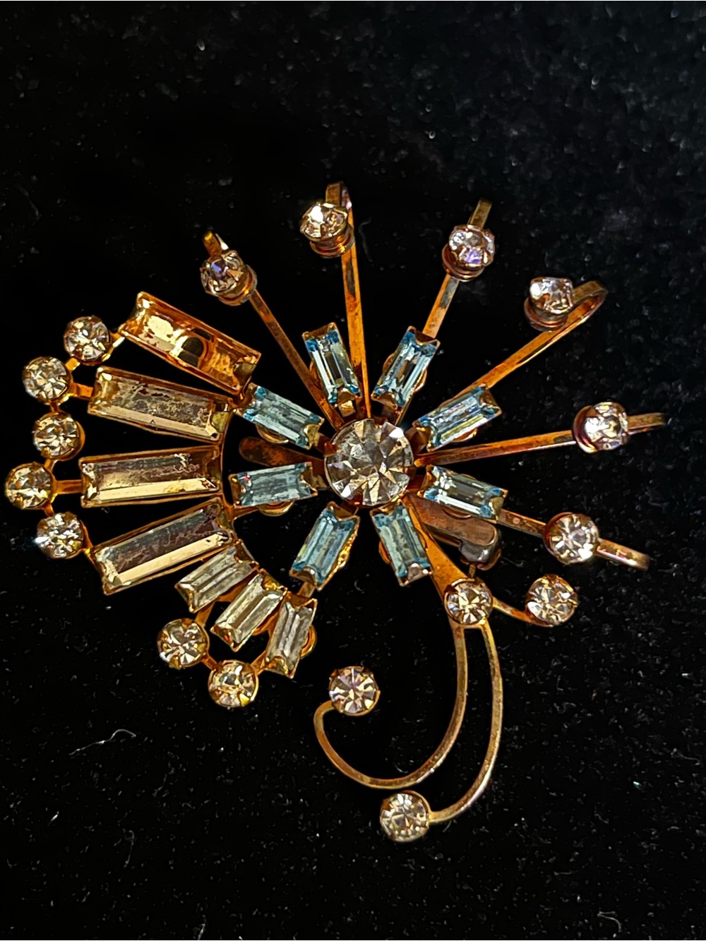 Vintage Gold-Tone Floral Burst Brooch with Clear and Light Blue Stones